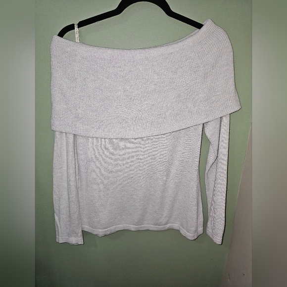 Lilly Pulitzer Christin Off-The-Shoulder Sweater - Picture 2 of 4